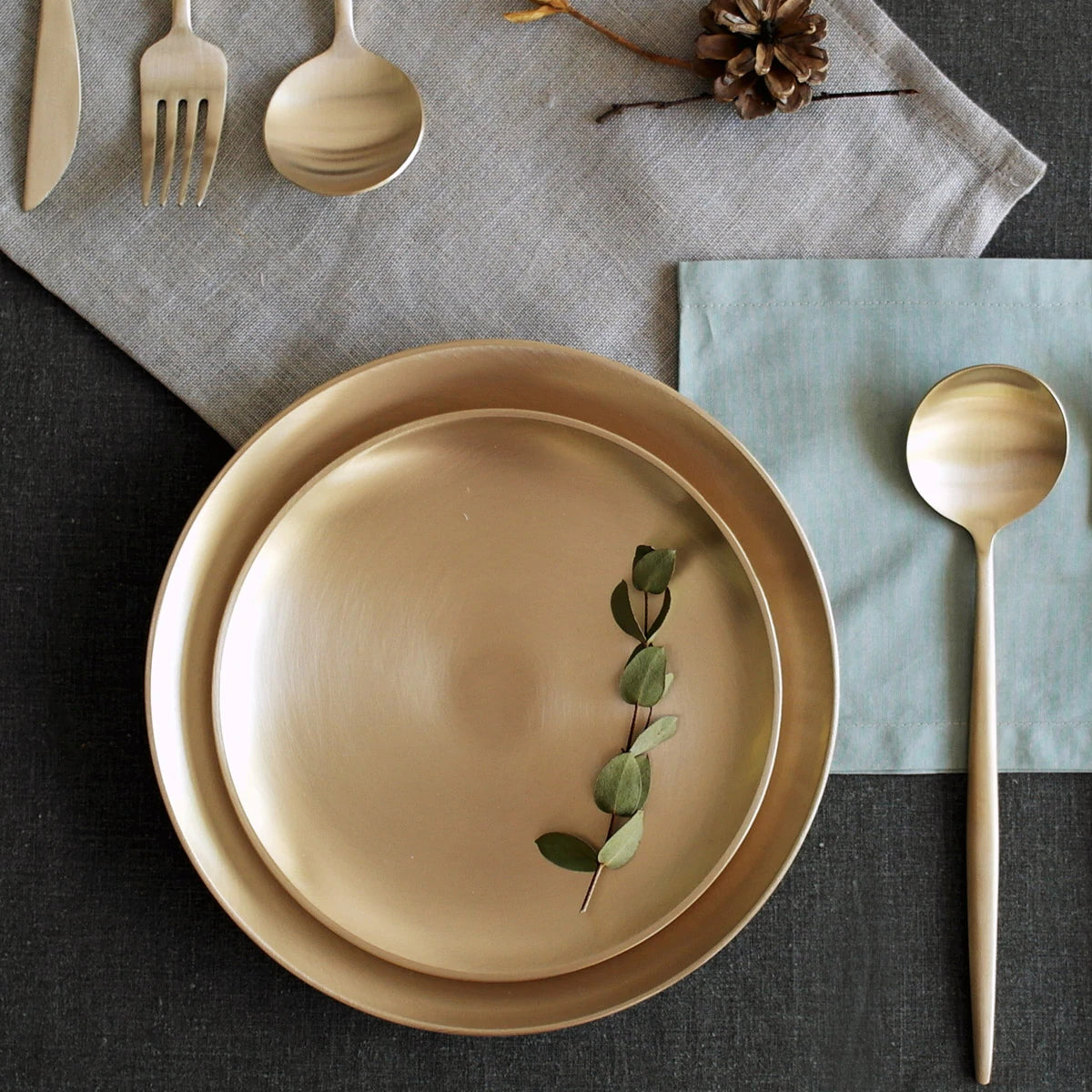 Circle plate (large)