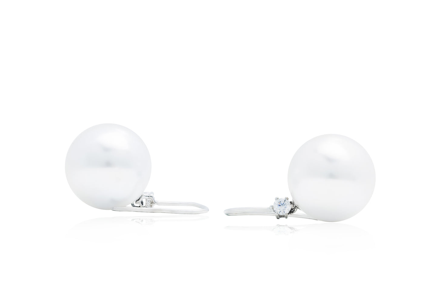 The Pearl Studs