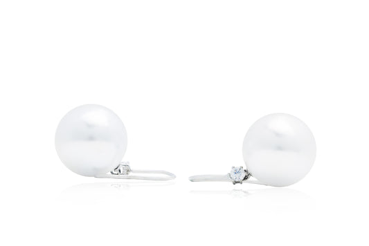 The Pearl Studs